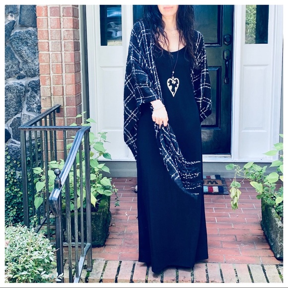 BLACK TANK CHIC MAXI DRESS - Picture 6 of 6